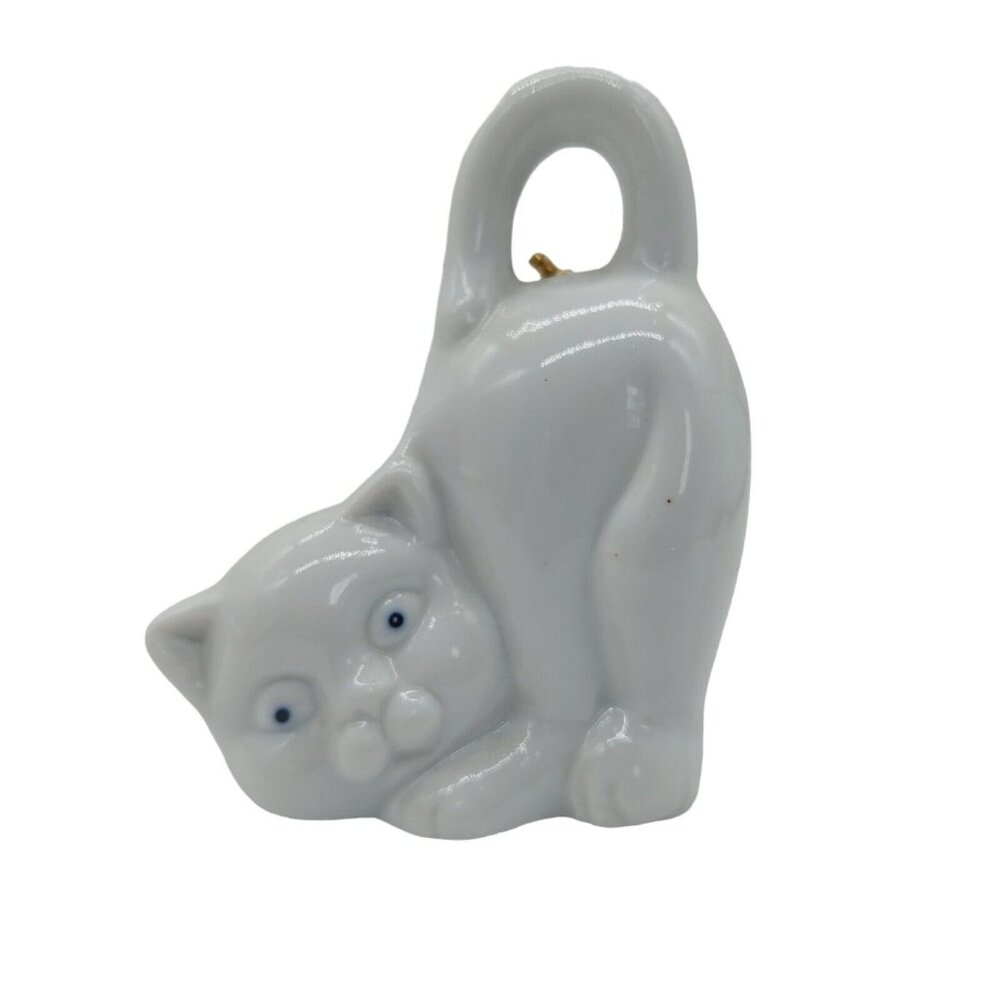 Spencer Gifts White Porcelain Cat / Kitten Bell Figurines Taiwan 1982